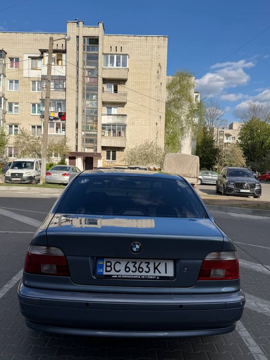 Продам бмв є39 2002 року