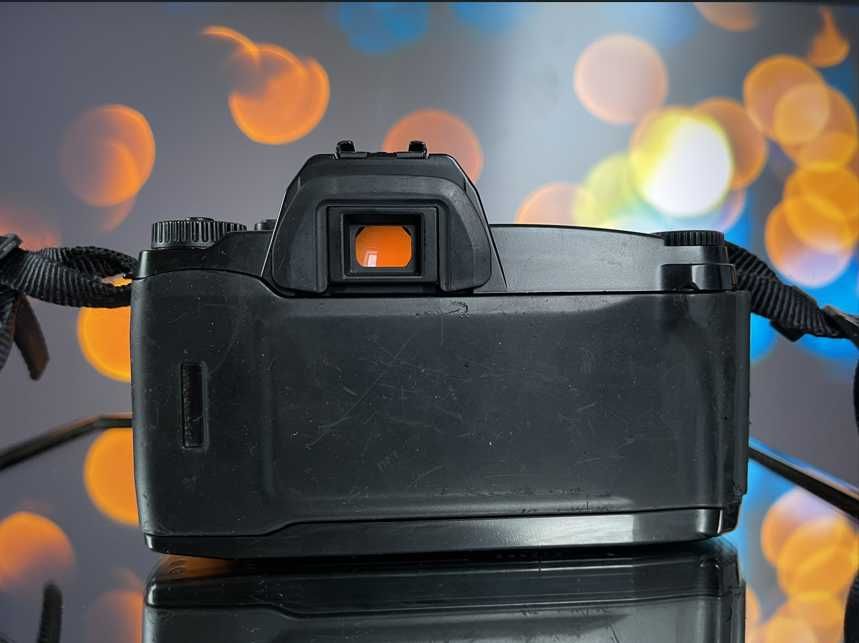 Sigma SA‑300 – lustrzanka analogowa