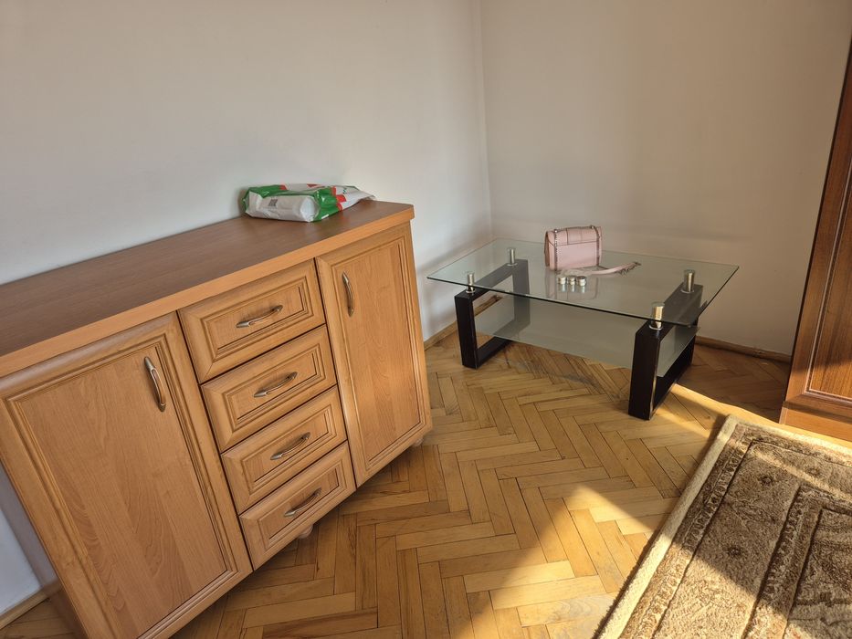 Wynajmę mieszkanie 2-pokojowe 41m  z balkonem.