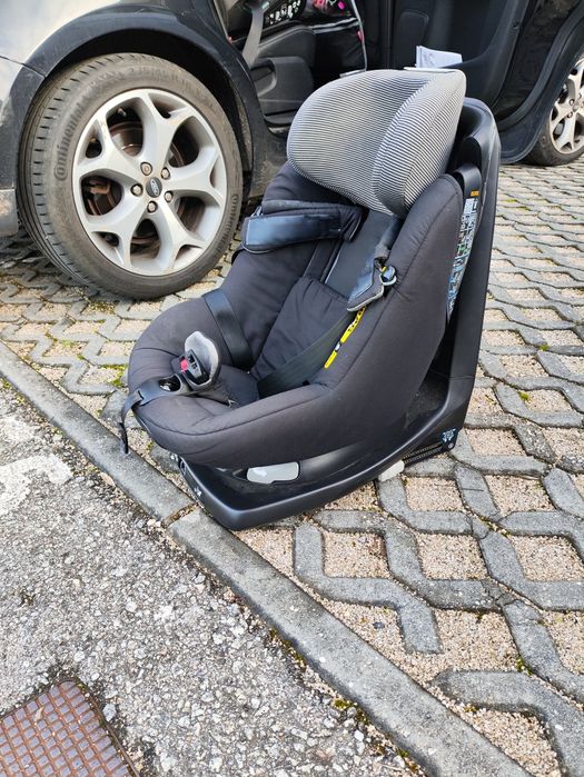 Cadeira auto Bebeconfort Axxisfix