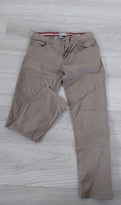 Жіночі штани на низькій посадці