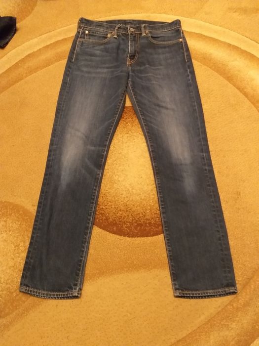 Джинсы Levi strauss & co.