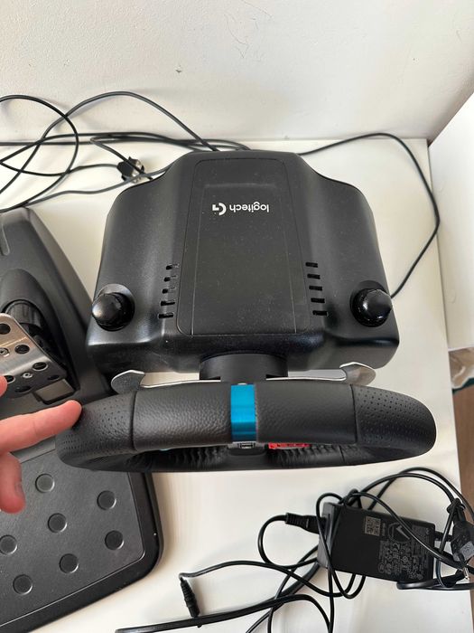 Kierownica Logitech G29 - jak nowa, praktycznie nieużywana simracing