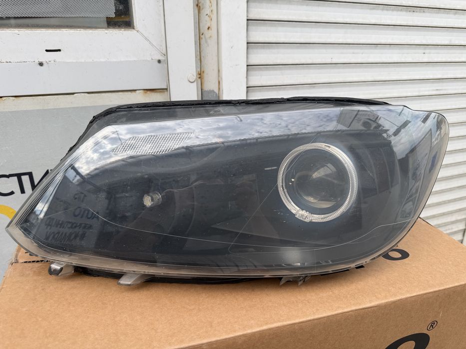 Фари передні LED VW Caddy/Touran 2011-2015