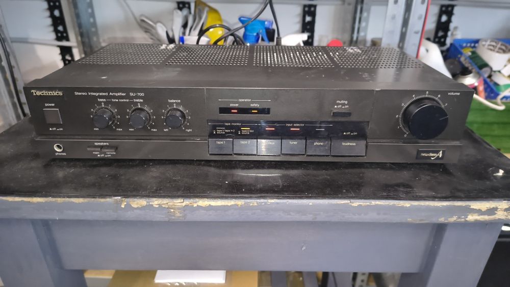 Wzmacniacz Stereo Technics SU-700 | New Class A | Slim Black
