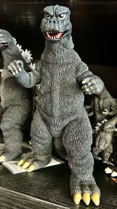 Godzilla figura X-plus