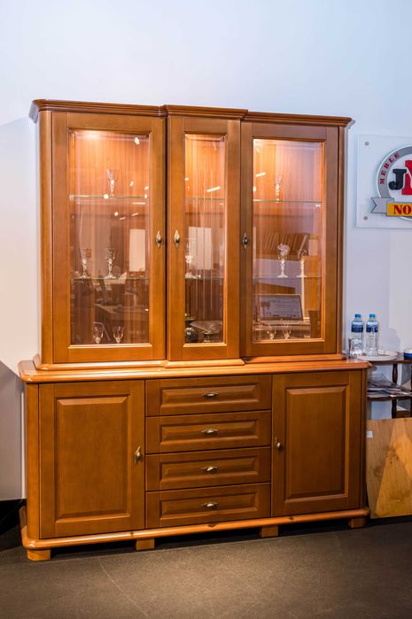 Zestaw mebli, Szafa, 2xWitryna, Lustro, 2xKomoda, Kolekcja 2010