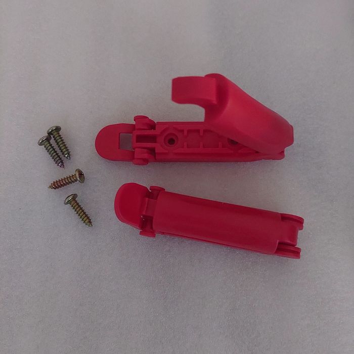 Husky- kpl. Klamerki czerwone oraz cienki pasek z przyci do luzo i kla