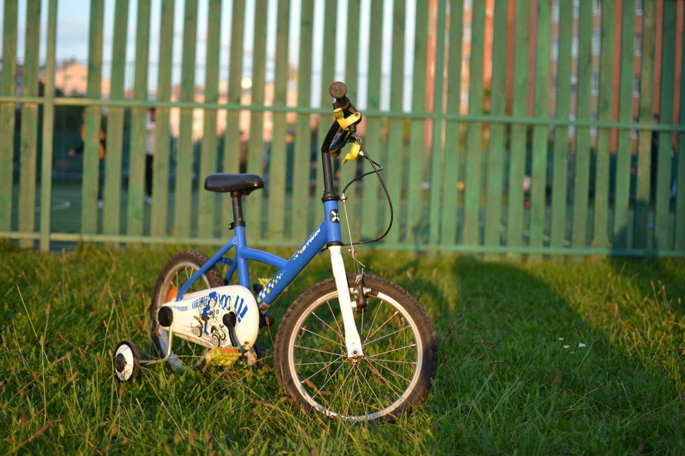 Велосипед дитячий Btwin Cop Trooper 16''  Decathlon + захист, шолом