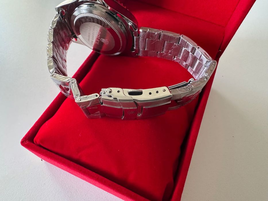 Relógio Rolex Submariner Oyster Perpetual Date Preto Novo