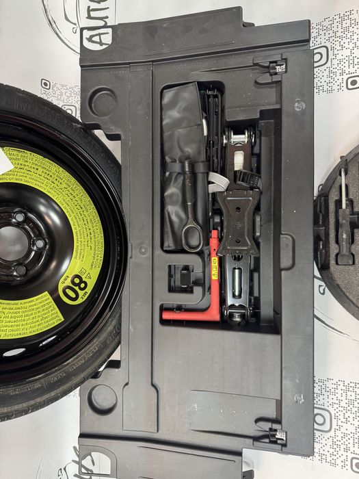 Audi a4 a5 b9 докатка домкрат набір інструментів