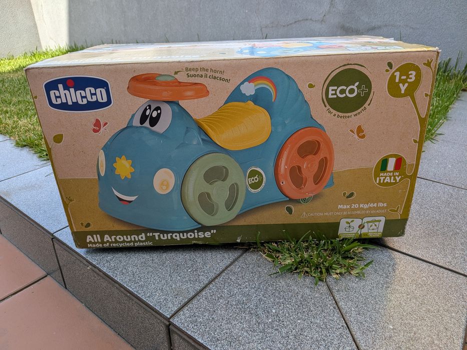 Carro de brincar em AZUL