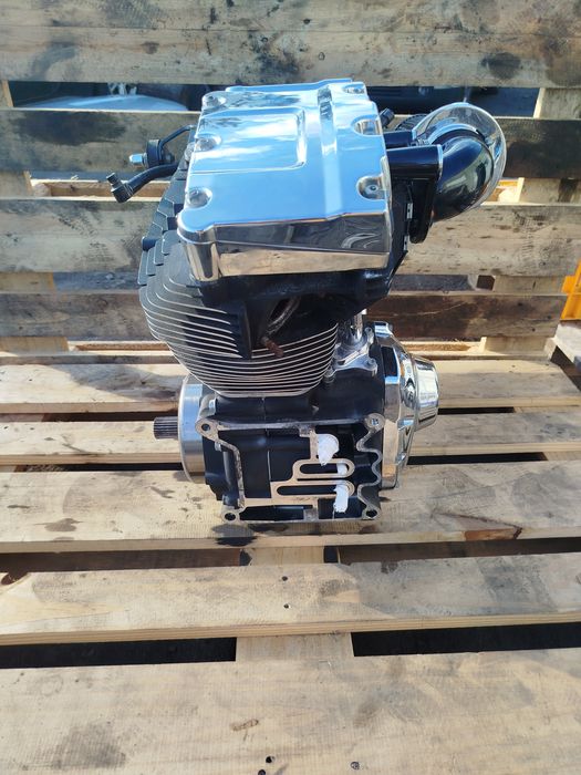Harley Davidson touring street glide road King electra tc103 - silnik