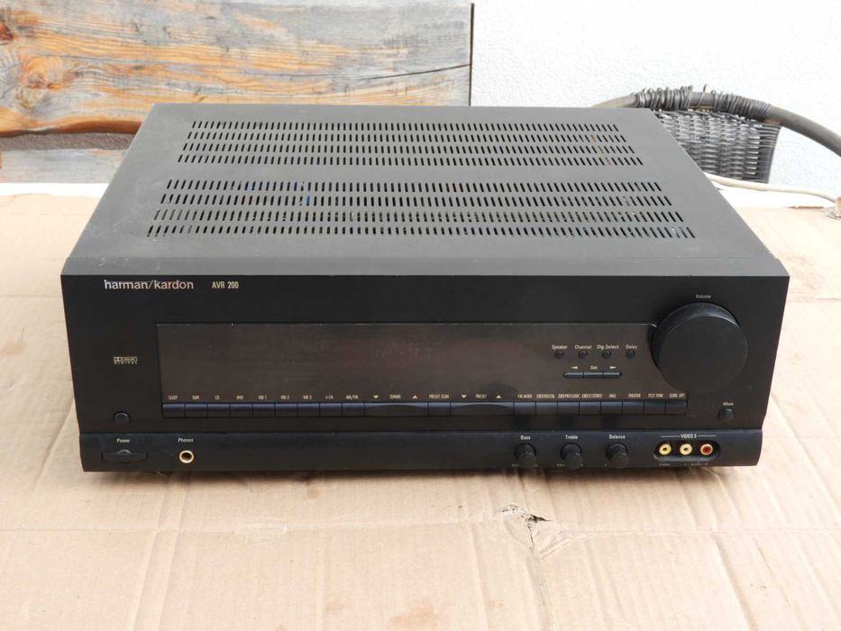 Amplituner Harman Kardon AVR 200 do naprawy lub na części