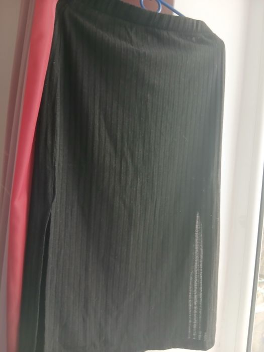 Спідниця в рубчик L.