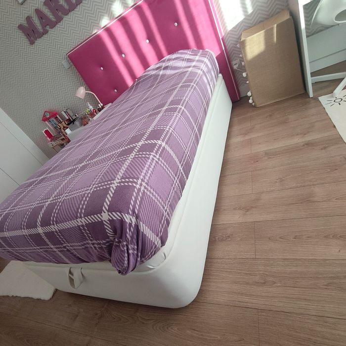 Cama como nova com colchao