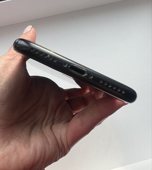 Айфон SE 2020 128 гб