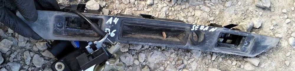 blenda listwa mikrostyk wiązka klapy tył klamka Audi A4 B6 B7