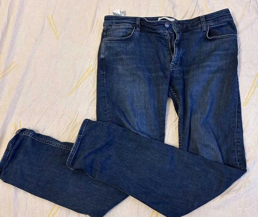 Продам мужские джинсы