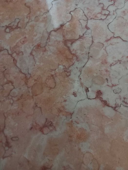 Consola em pedra rosa negrais