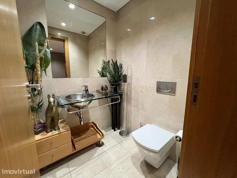 Apartamento T3 com Vista Panorâmica em Parque das Nações, Lisboa