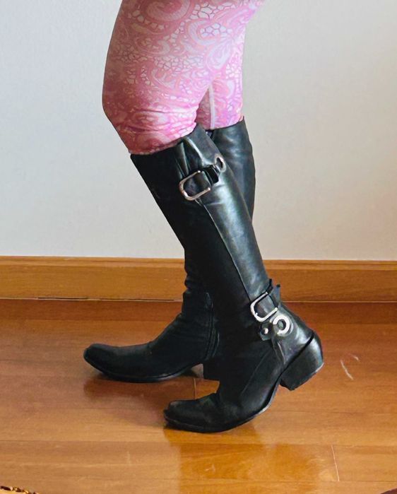 Botas de cano alto marca PROF