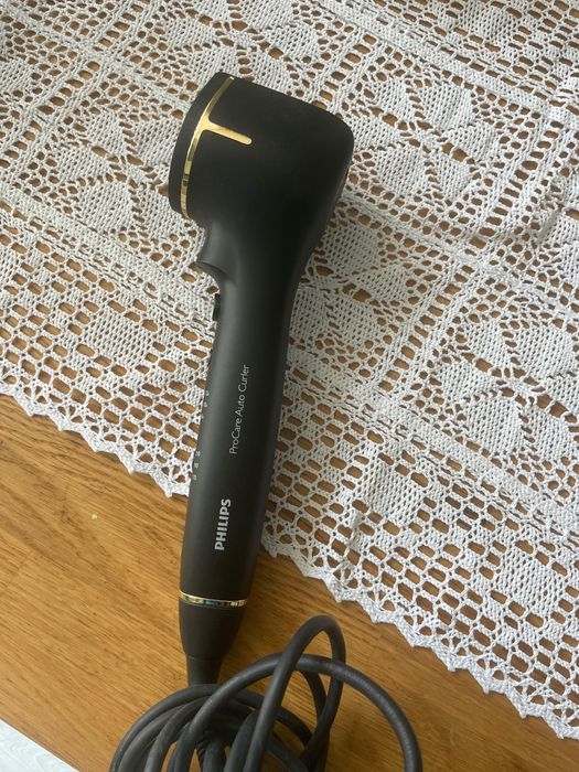 Автостайлер плойка ProCare Auto Curler
Автостайлер
HPS940/00