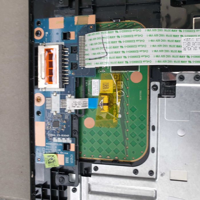 Toshiba C50-B 15.6-inch non-slim display with 40 pins, compatible with other brands64739835095810121