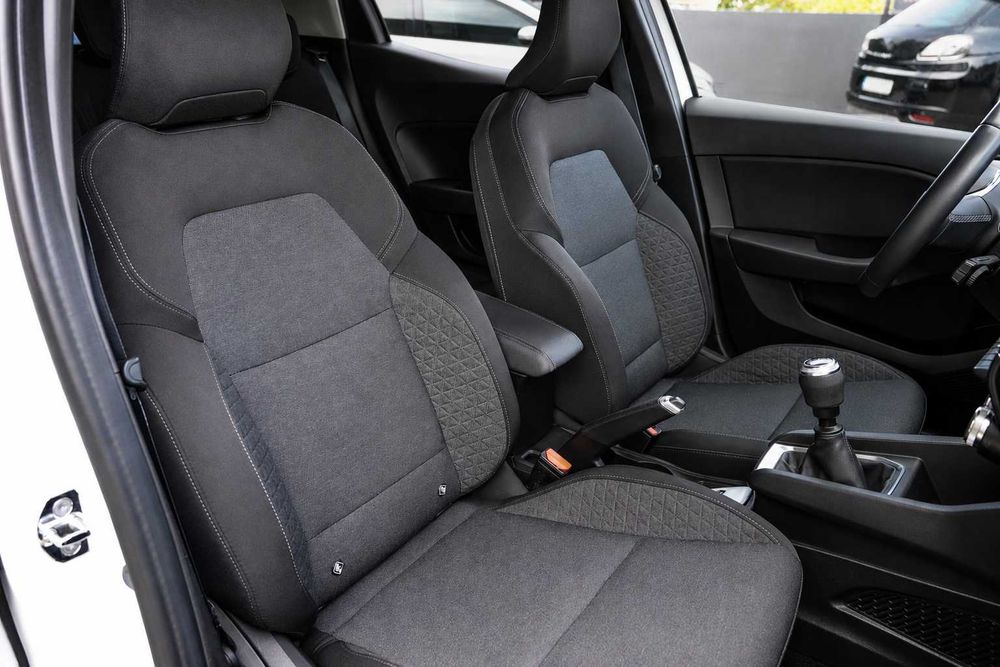Renault Clio 1.5 DCI — photo 5