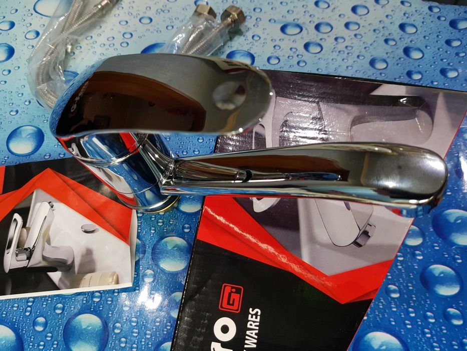 Смеситель змiшувач для кухни или умывальника G-Ferro Mars 555-15 См