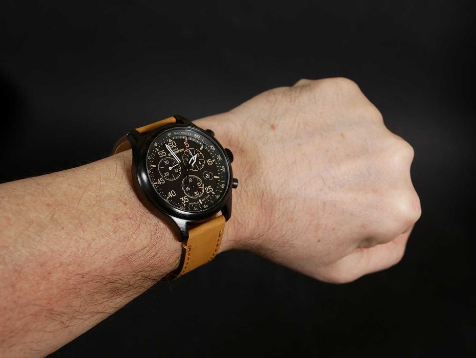 Timex Expedition Tw4B12300 с хронографом и с подсветкой Indiglo