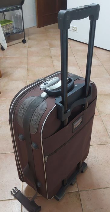 MALA DE VIAGEM DE PORÃO . Casa, Férias, Arrumação, Mudanças, Passeio.