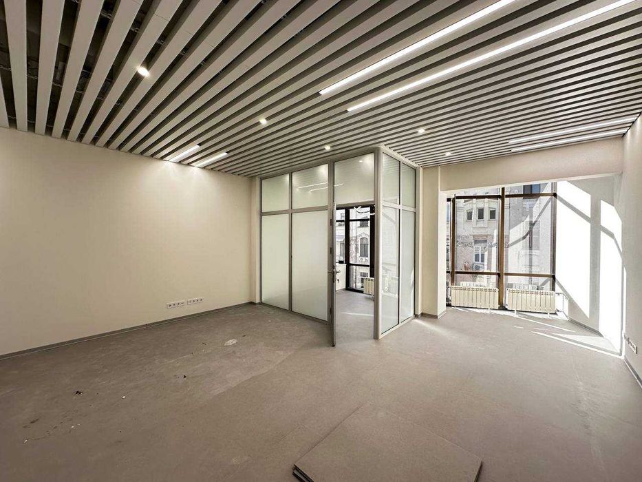 Продажа офиса 400 кв.м. с VIP ремонтом. Золотые ворота. Бизнес-центр.