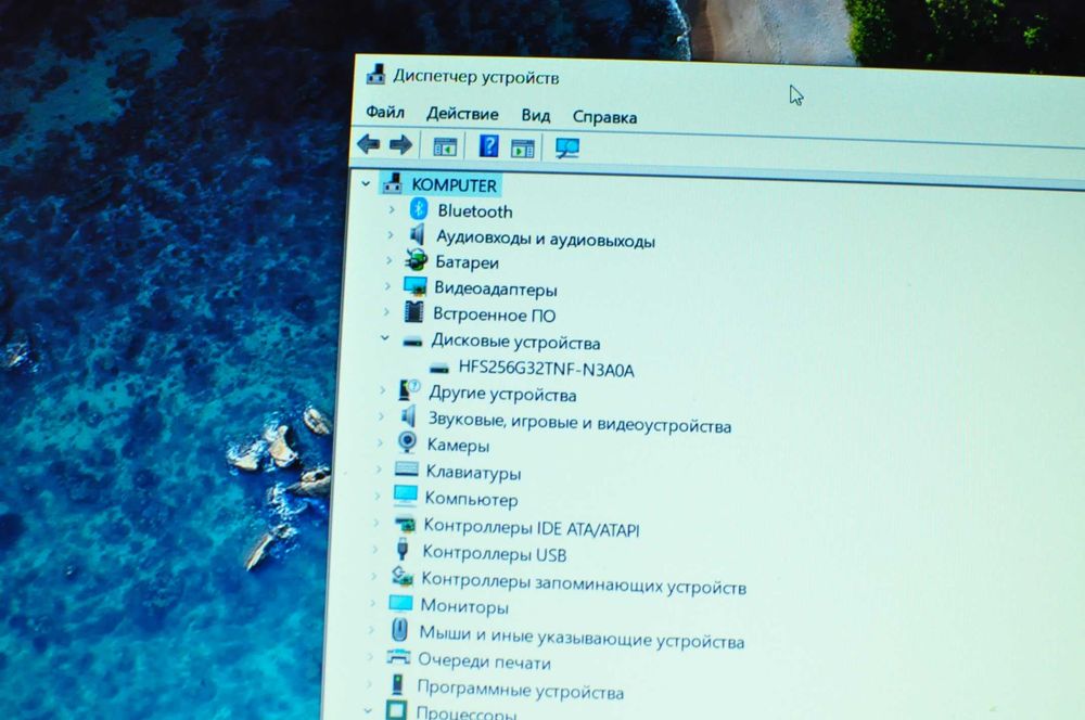 Мощный Ноутбук Lenovo 330 (AMD A9 /4Gb /SSD 256/video 2Gb)