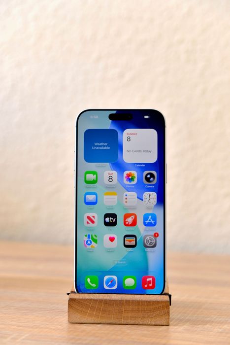 17 Pro max 256gb Silver E-sim used