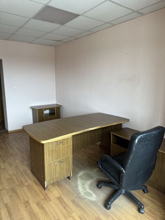 Офісні приміщення в місті Новоселиця