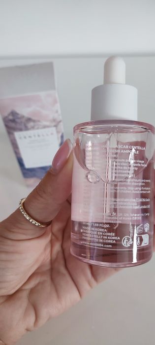 Skin1004 Centella Madagascar Poremizing Fresh Ampoule Serum z wąkroty azjatyckiej