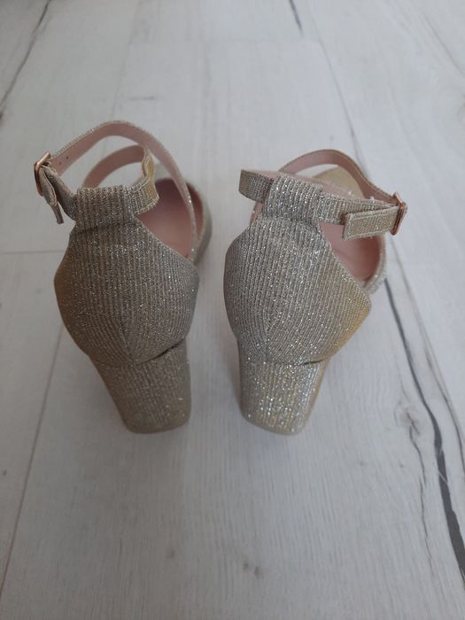 Nowe złote buty sylwestrowe ślub wesele zapinane w kostce 38 39