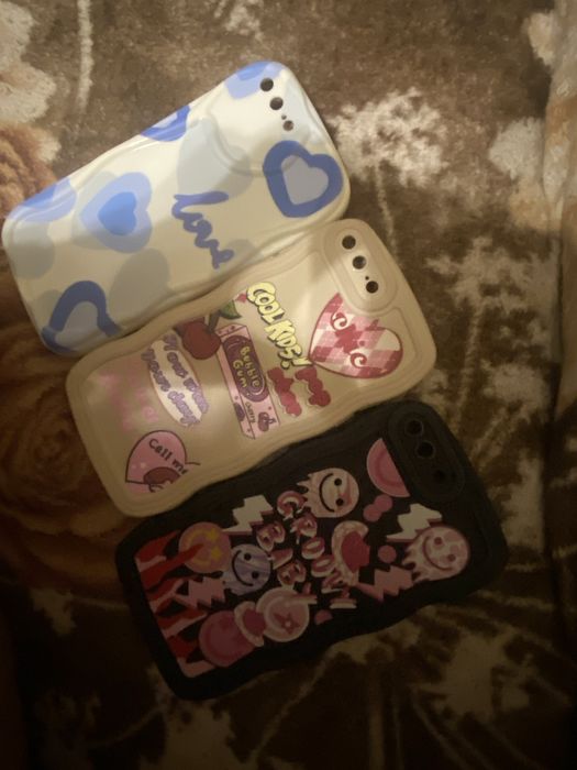 Продам чехли га айфон 8+