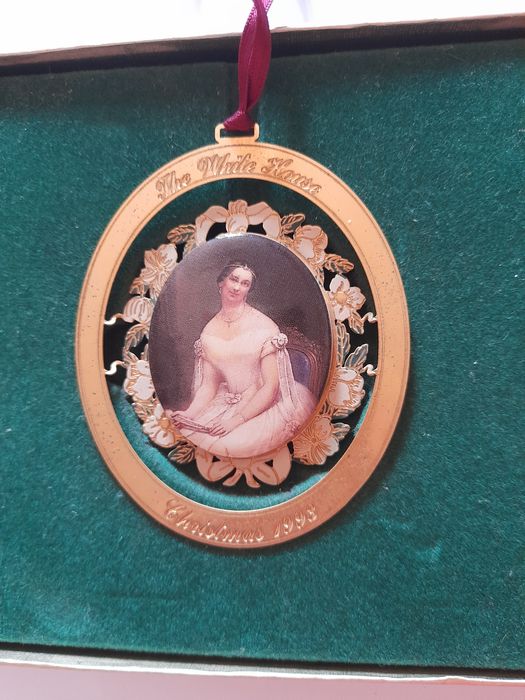 Різдвяна офіційна прикраса Білого дому 1998 року.