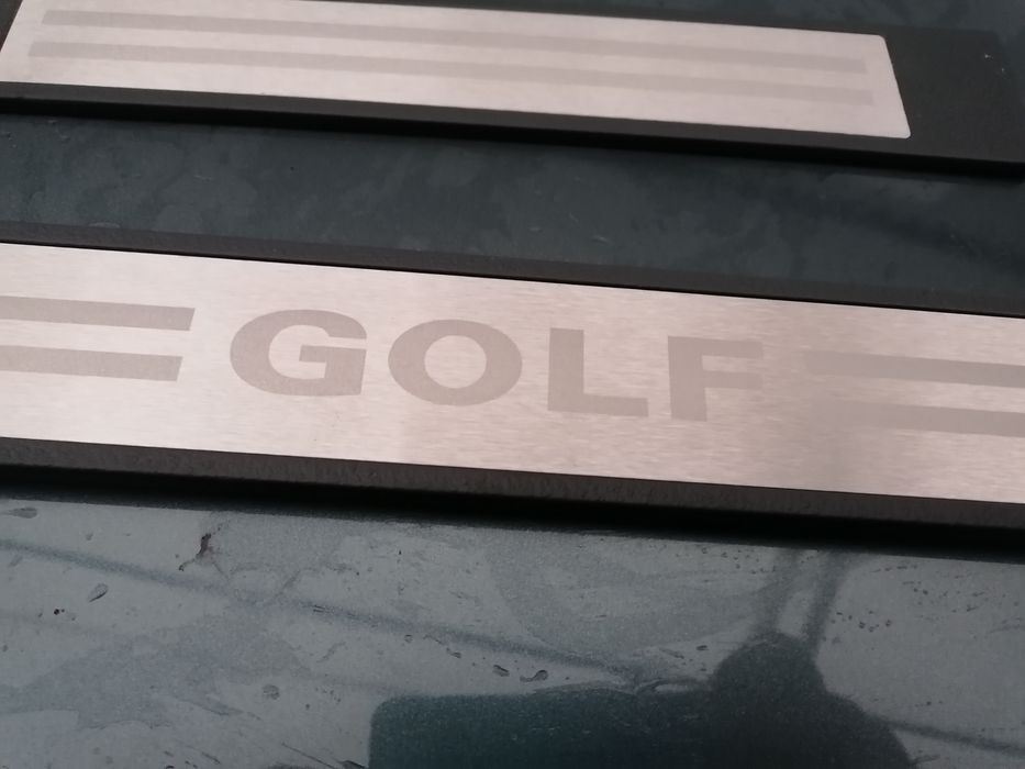 VW Golf VI 6 5k 09- listwa nakładka progu dekor ozdoba  prawy prawa