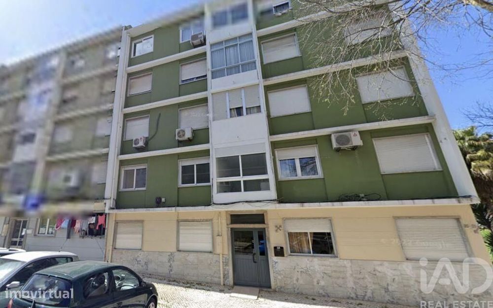 Apartamento T2 em Benfica de 56 m2