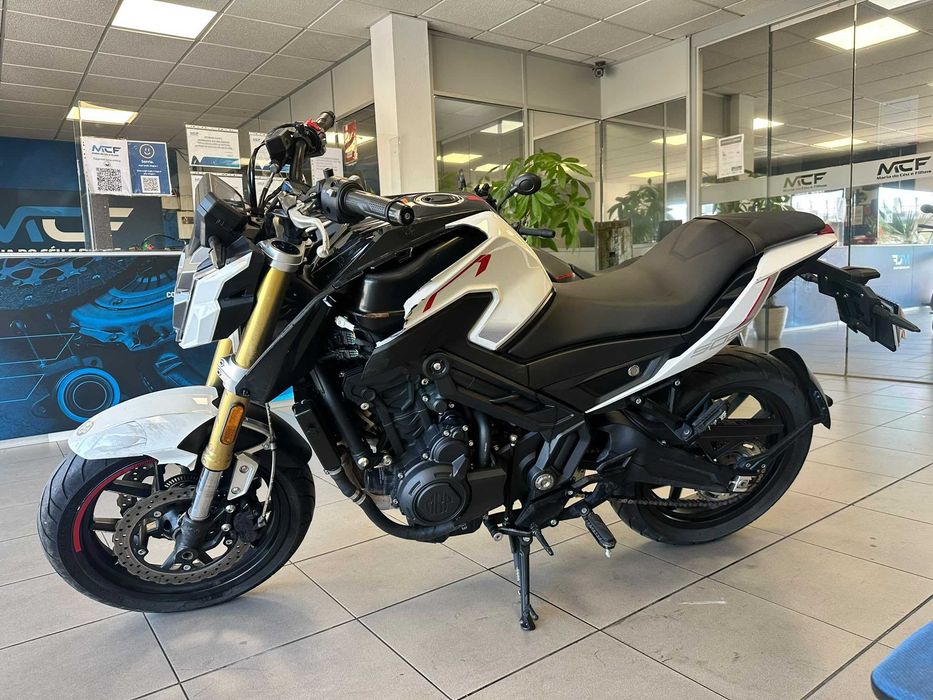 Morbidelli M502N de 2025 Salvado