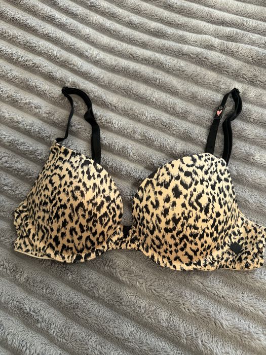 Бюстгальтер Victoria 's Secret