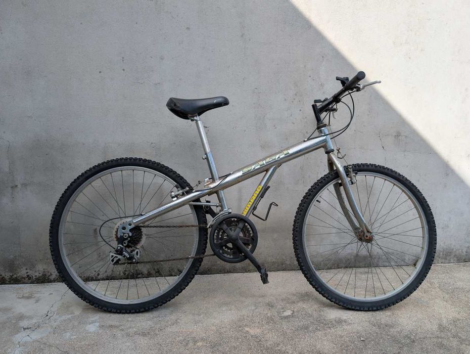 Bicicleta (Requer afinação/restauro)
