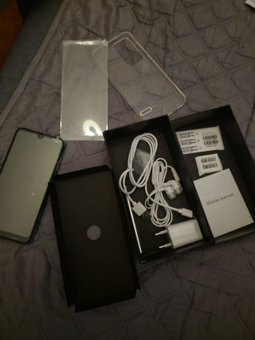Telemóvel novo na caixa