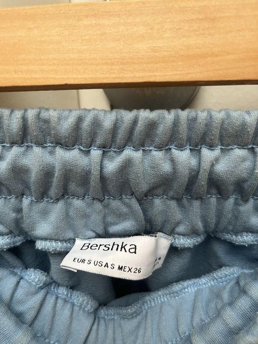 Saia azul bershka