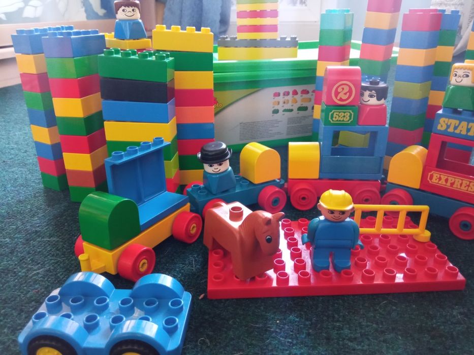 Lego Duplo оригінал машинка  коробка ящик  танк  коробка  фігурка
