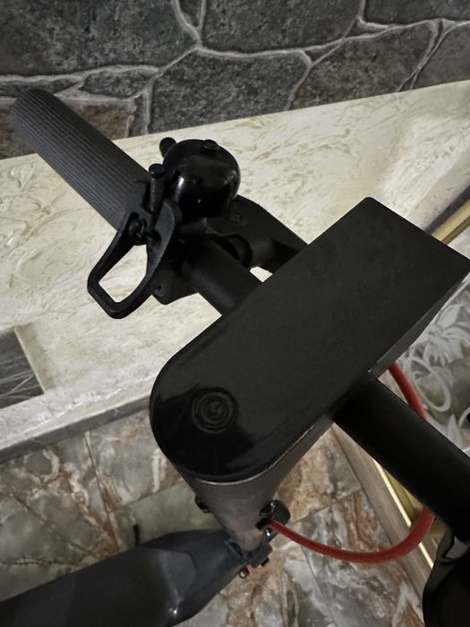 Електросамокат Xiaomi Electric Scooter 4 Lite Gen2 BHR8052GL