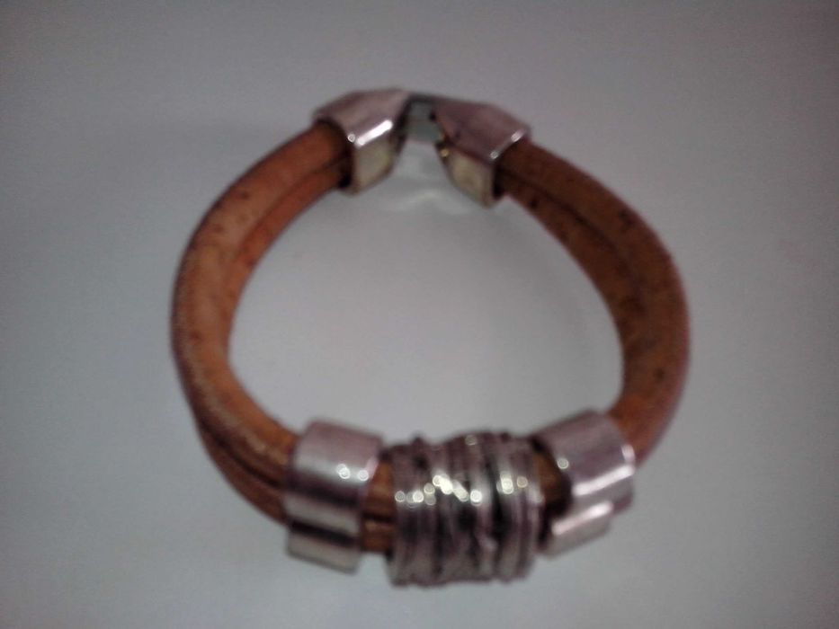Pulseira de cortiça. Nova